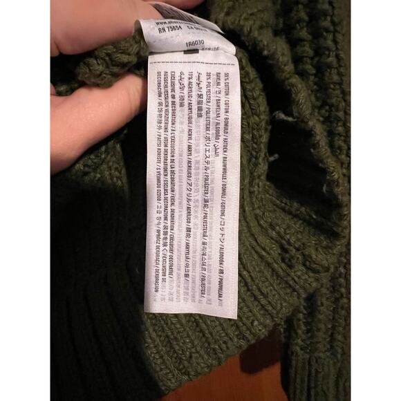 Abercrombie & Fitch Women's Side Button Cable Knit Sweater Army Green Size XS - Picture 7 of 8